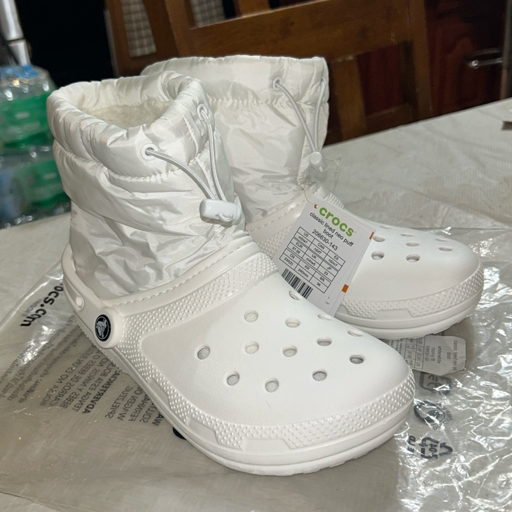 Crocs Lined Neo Puff Boot